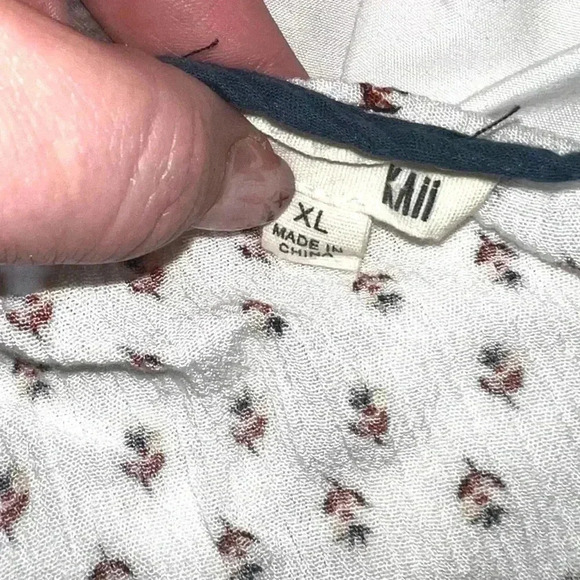 Kaii crop top‎ size XL - Picture 2 of 4